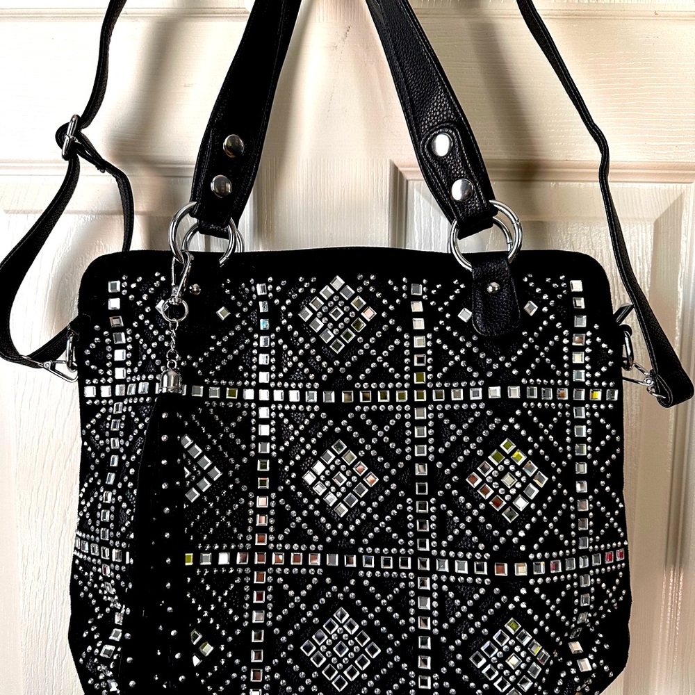 Beautiful, classy, stunning handbag